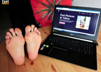 FeetFinder Release