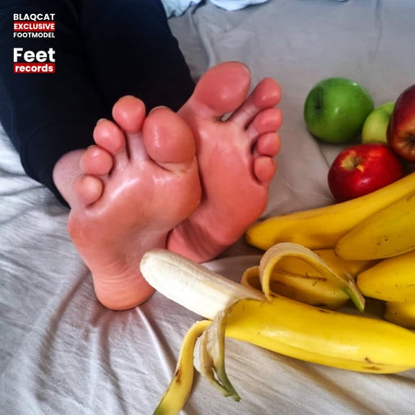 footfetish x-file food and feet banana