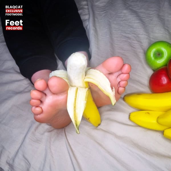 footfetish x-file food and feet banana