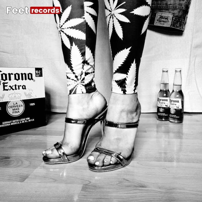 Black and white High Heel Picture